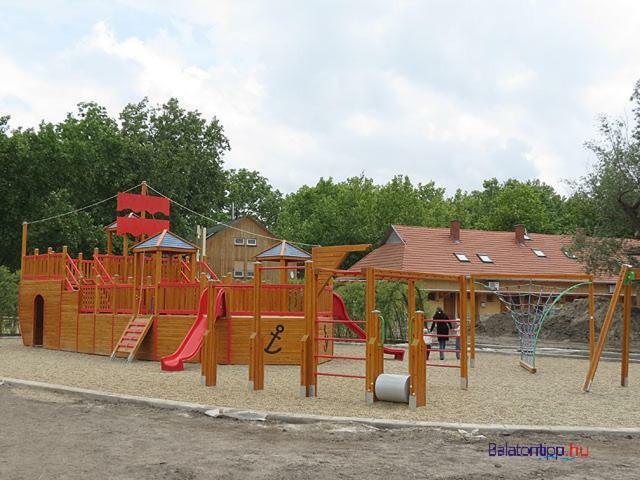 Kids' Paradise House Balatonboglár Exterior photo